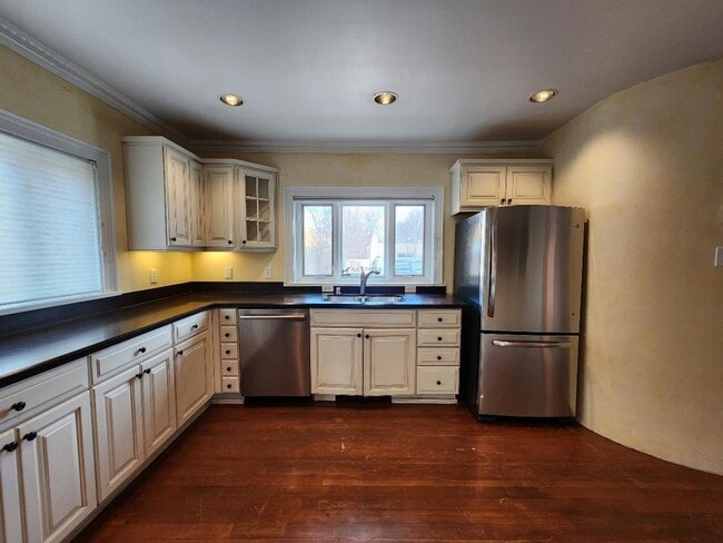 Photo - 549 Agua Fria St