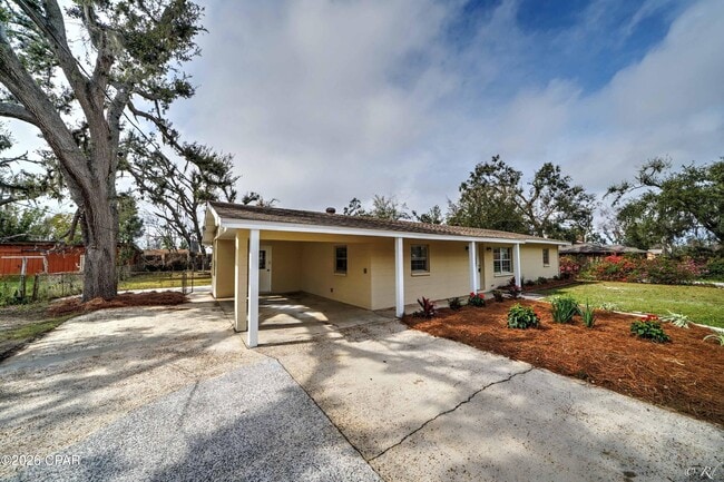 Photo - 1602 Montana Ave