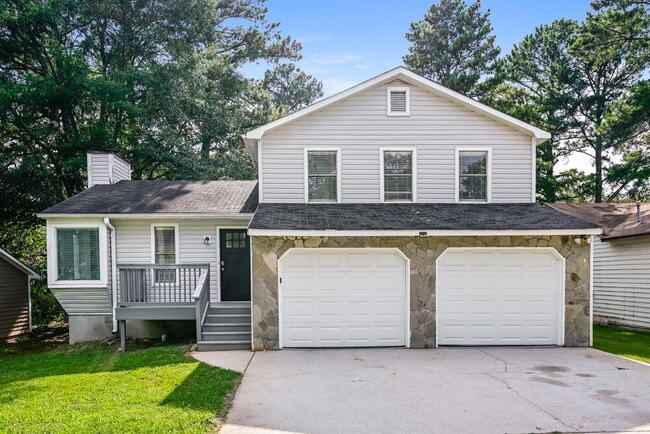 Building Photo - 2093 Phillips Rd