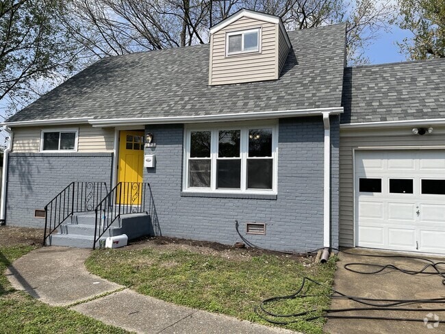 Building Photo - 613 Tyson Rd Rental