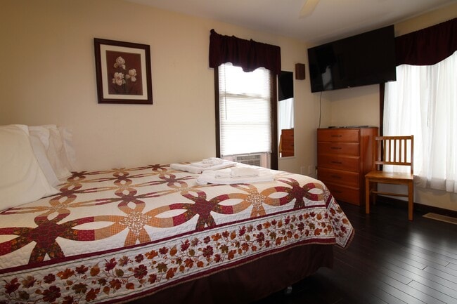 Photo - 48 Miller St Unit 2B