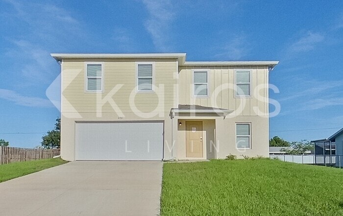 Photo - 226 Shadow St NW