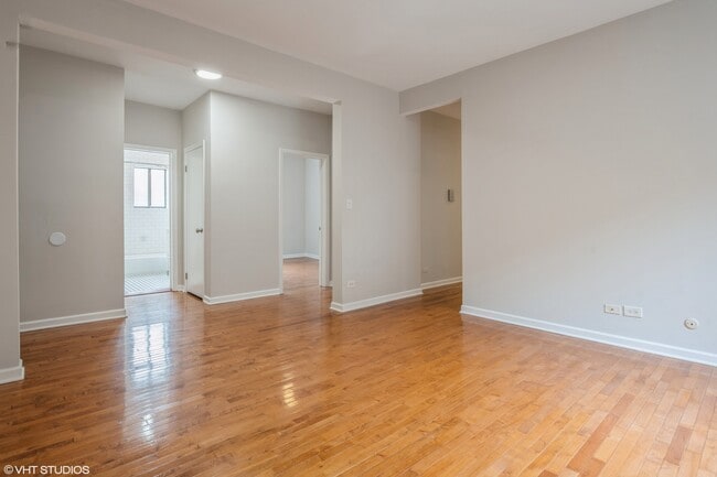 Photo - 808 W Lakeside Pl