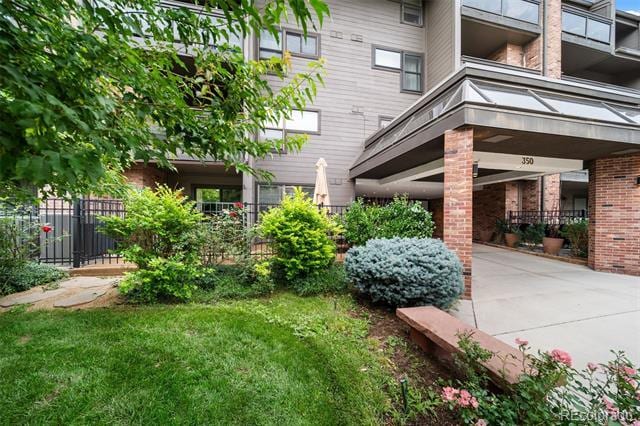 Photo - 350 Detroit St Unidad 114