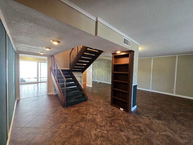 Photo - 3030 El Camino Ave
