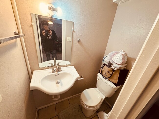 Photo - 5445 40th St