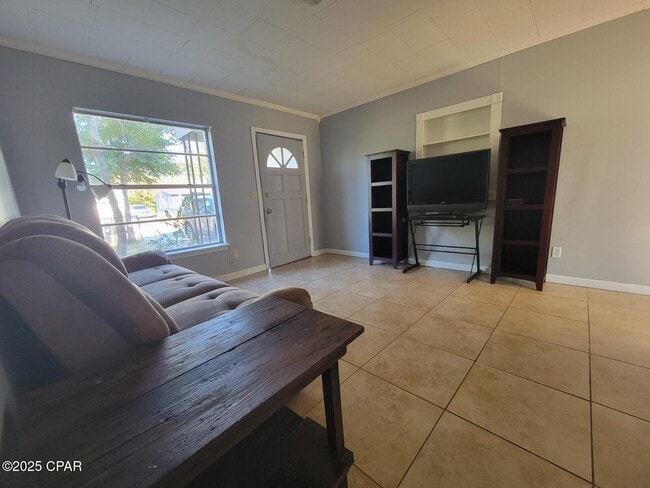 Photo - 1405 W 13th St