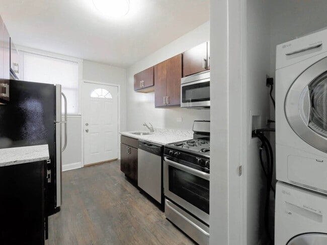 Photo - 3251 N Damen Ave Unit 2N