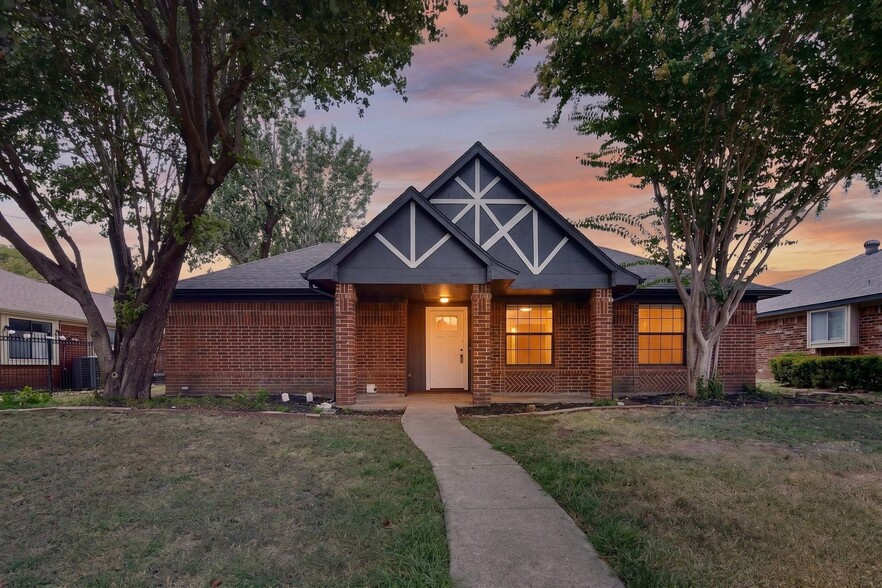 3701 University Dr