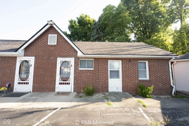 Building Photo - 2142 W US Hwy 40 Unit 5 Rental