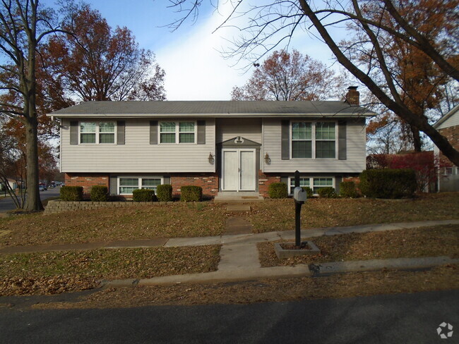 Building Photo - 2753 Chalet Hill Dr Rental