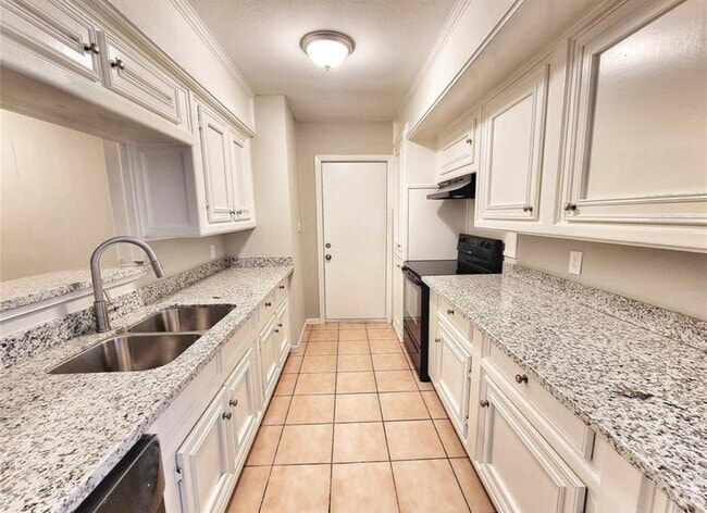 Building Photo - 612 Littlewood Rental