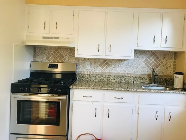 Photo - 362 E 235th St Unit #2
