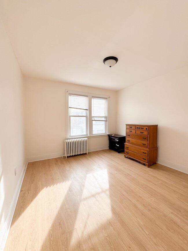 Photo - 301 Avenue A Unit 3