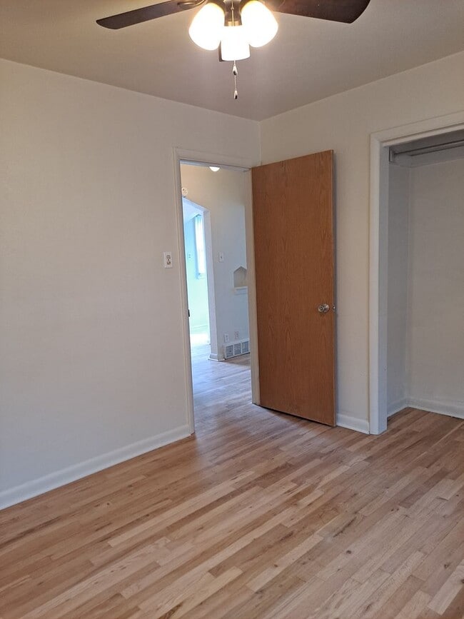 Photo - 949-4 Pendragon 426-426 1/2 Polk Street Unidad 949-4 Pendragon 426 Polk Street