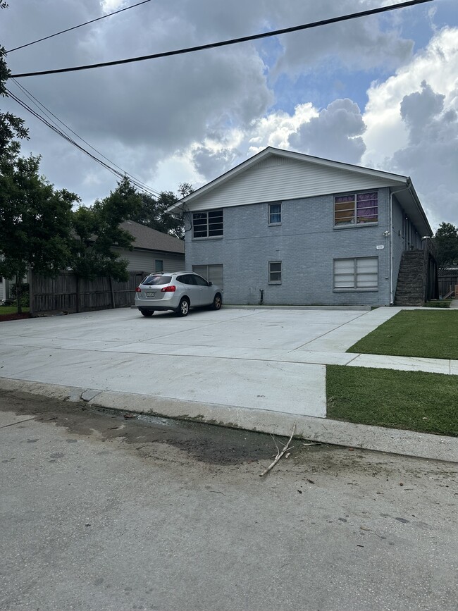 Building Photo - 1229 Brockenbraugh Ct Unit C