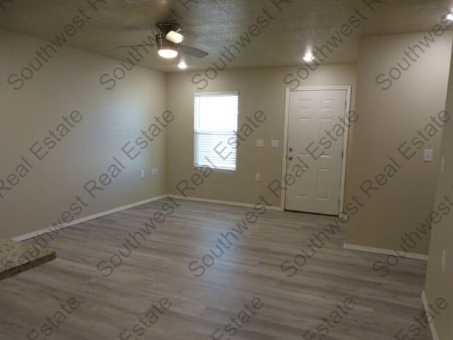 Photo - Modern 3 bedroom 2 bath apartment