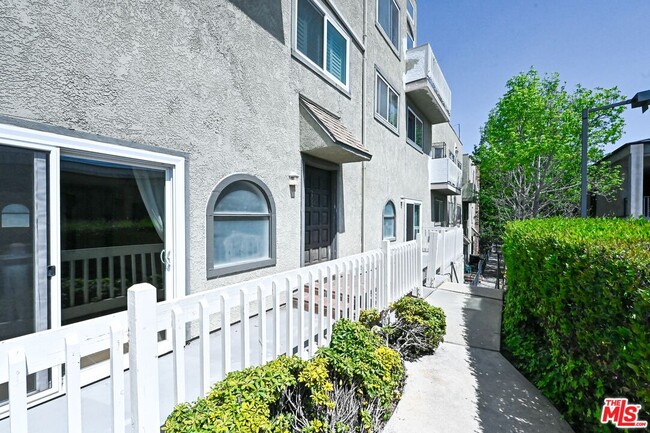 Photo - 2677 S Centinela Ave Condo Unit 202