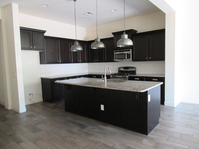 Photo - Mulberry Neighborhood in East Mesa