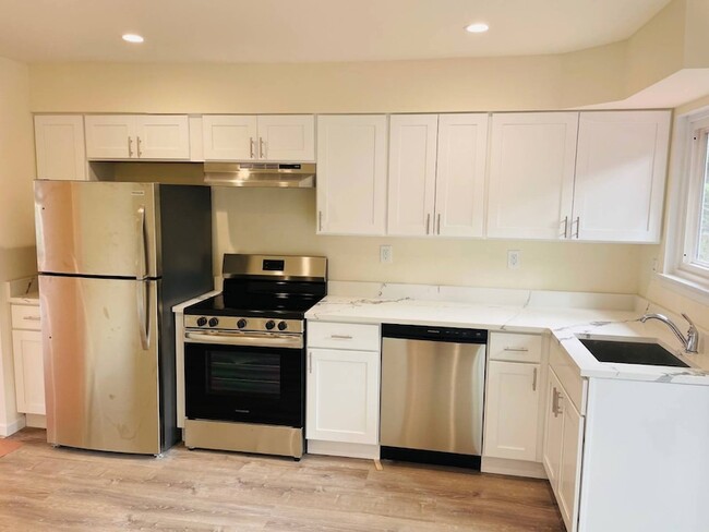 Photo - 18 William St Unit 2