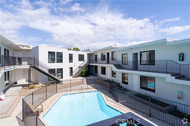 Building Photo - 6679 Linda Vista Rd Unit 35 Rental