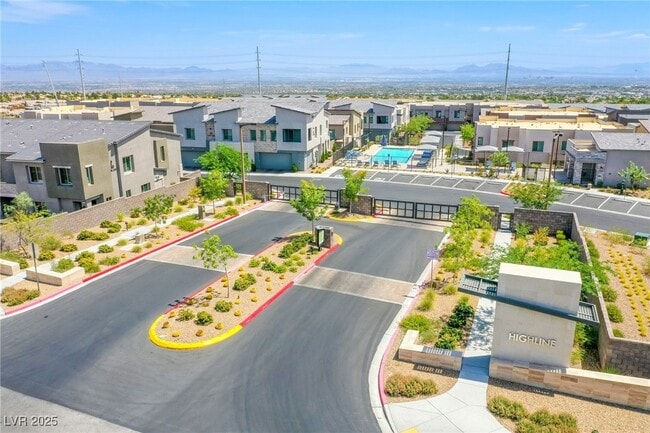 Photo - 600 N Carriage Hill Dr