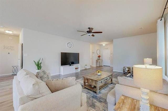 Photo - 1637 Hinckley Ave
