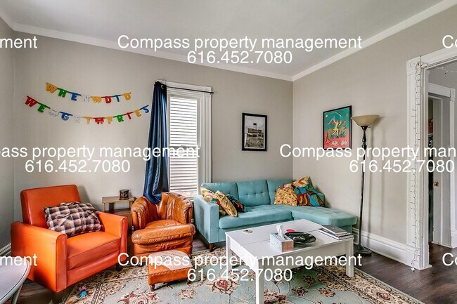 214 Gold Ave NW Unit 1
