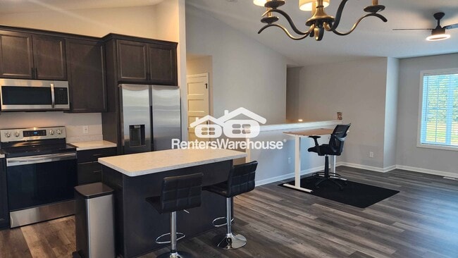 Photo - 1234 Rich River Way