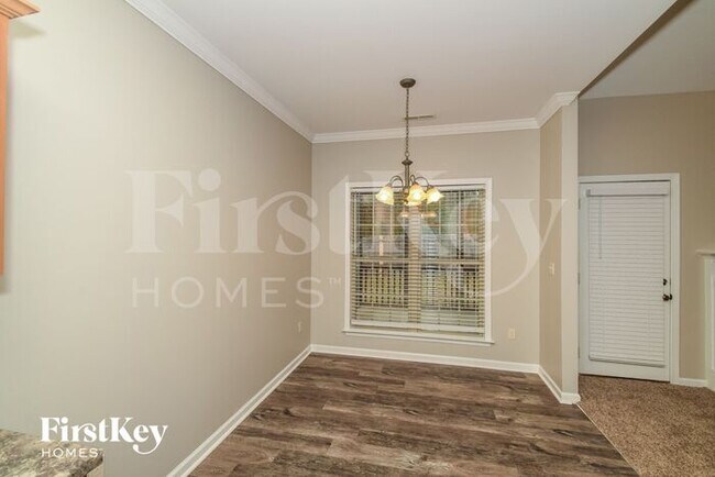 Photo - 939 Meriweather Dr