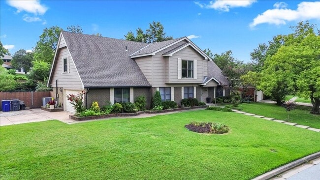 Photo - Beautiful two Story home in Windsor Park S...
