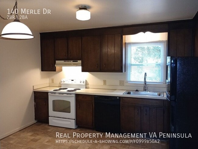 Photo - 140 Merle Dr