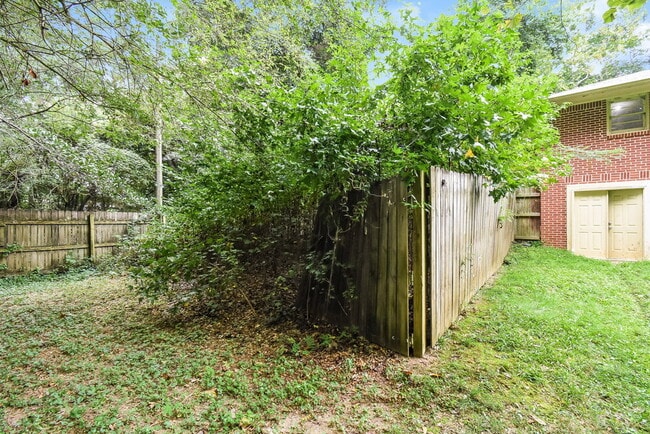 Photo - 2147 Camp Cir SW