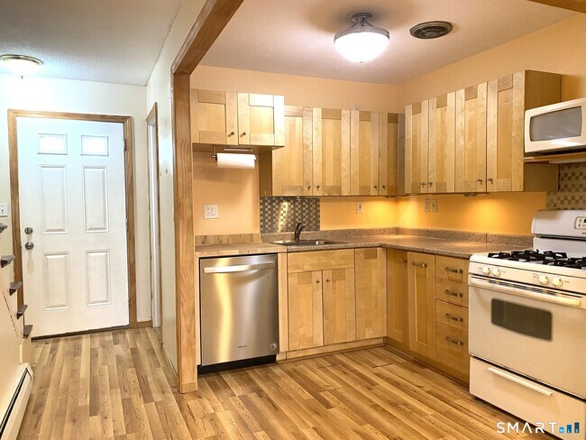 Photo - 31 Locust Cir Unit 31