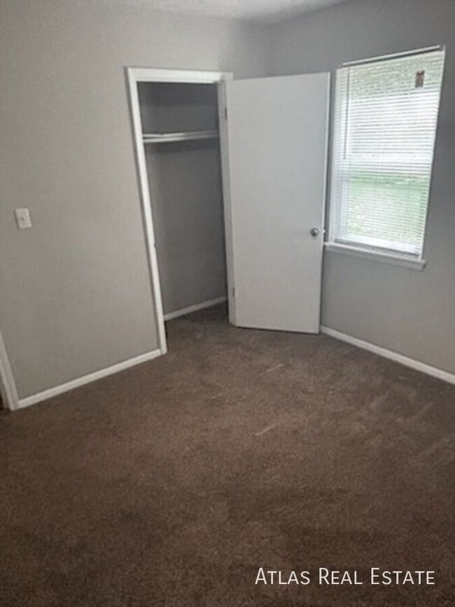 Photo - 129 Sir Scott Rd