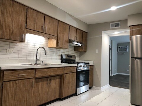 Photo - 5849 S Francisco Ave Apartments Unit 3C