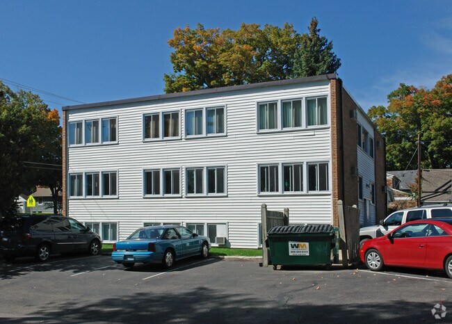 Underhill Apartments