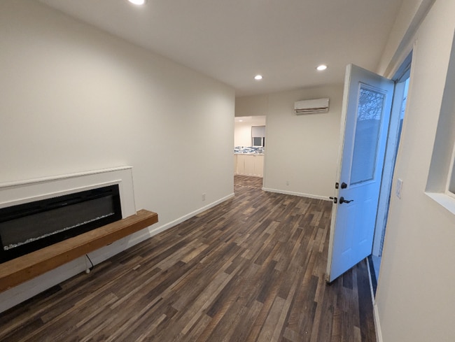 Photo - 7500 Yarmouth Ave