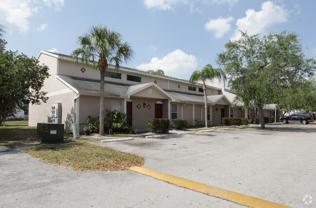 Building Photo - Terrace at Naples Rental