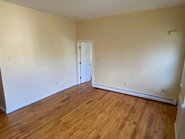 Photo - 79 Hawley St Unit C