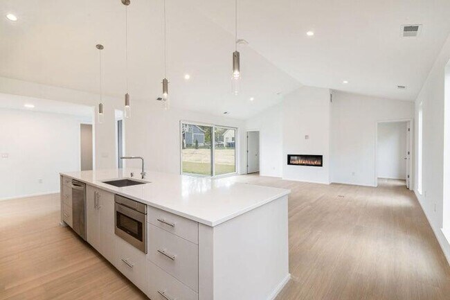 1181 Harmony Ct