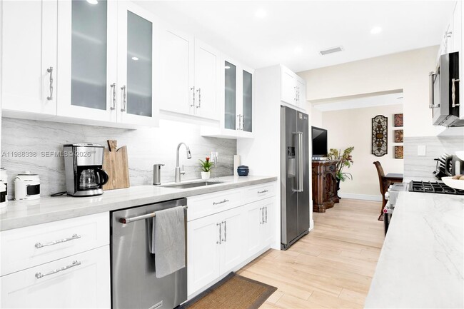 Photo - 10909 SW 113th Pl Unit 68A