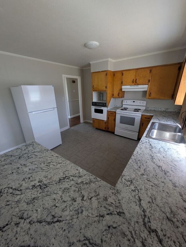 3BD/1.5BA Duplex in Morganton, NC