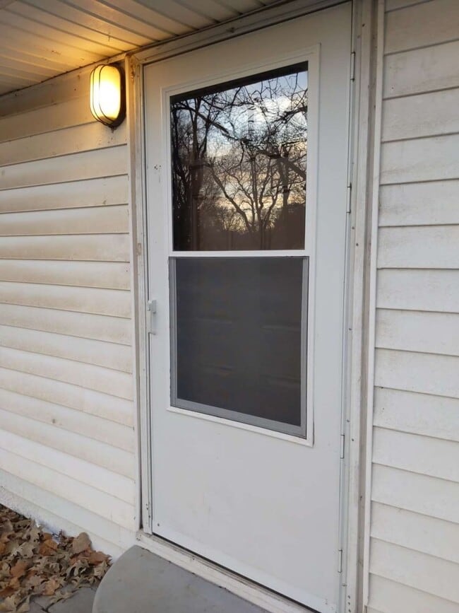 Photo - 2 Bed, 1 Bath Ready for Rent!