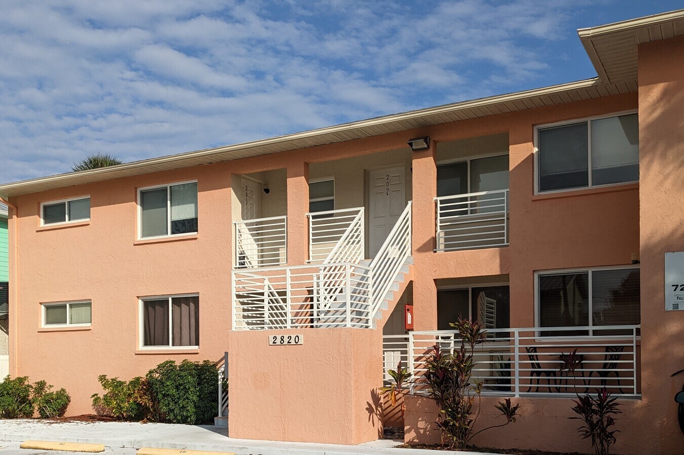 Exterior 2 - 2820 DuPont St S Apartamentos