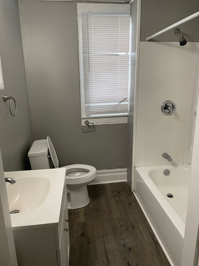 Photo - 428 13th St Unit 428.5