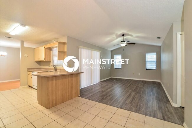 Photo - 3 Bedroom Pet-Friendly Home in Cocoa, FL with Main Street Renewal
