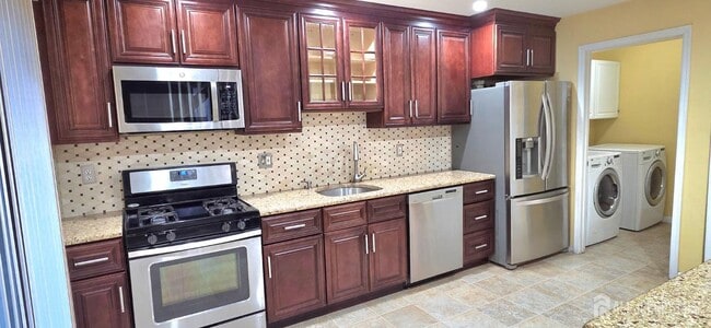 Photo - 44 Azalea Ct