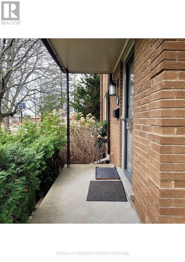 Photo - 1374 Charles Dr Unit Upper