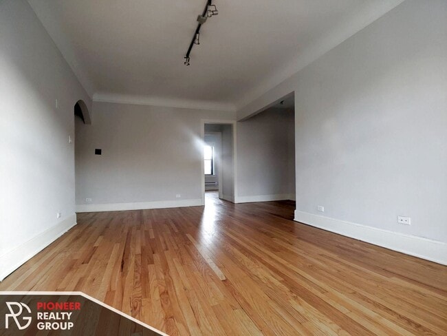 Photo - 2329 N Rockwell St Unit 2317.5-2A